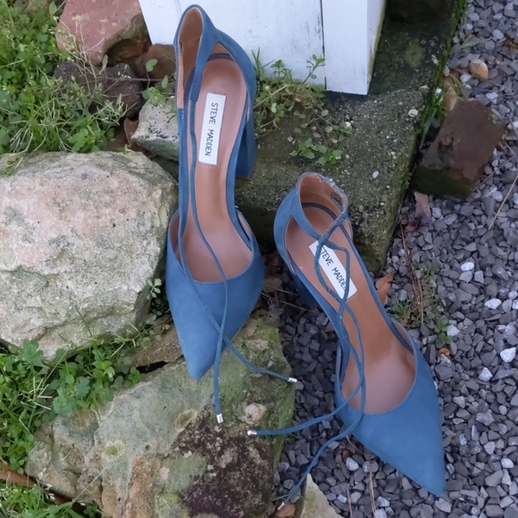 Steve Madden Pointed Toe Ankle Wrap Block Heel Sho - Picture 3 of 15